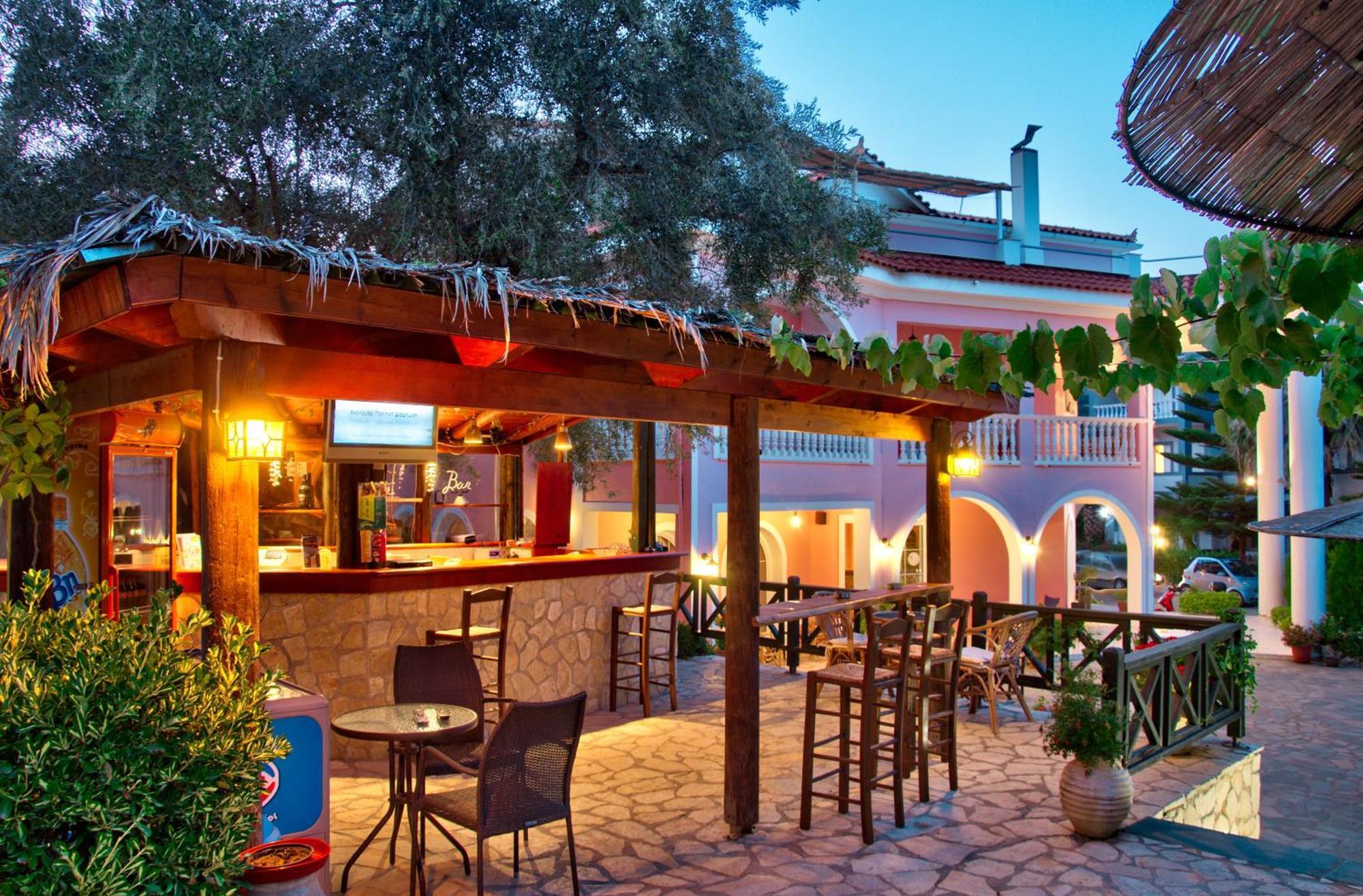 Kyprianos Aparthotel Κερί Εξωτερικό φωτογραφία